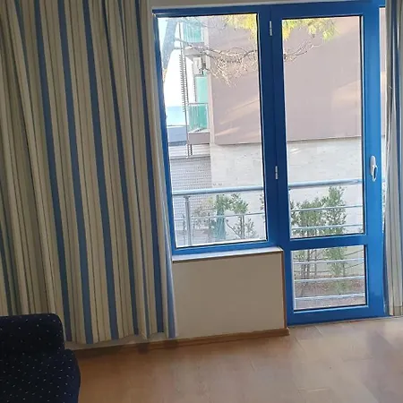 Dino Private Apartmets Excelsior Apartman
